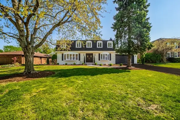 19W071 Avenue Chateaux, Oak Brook, IL 60523