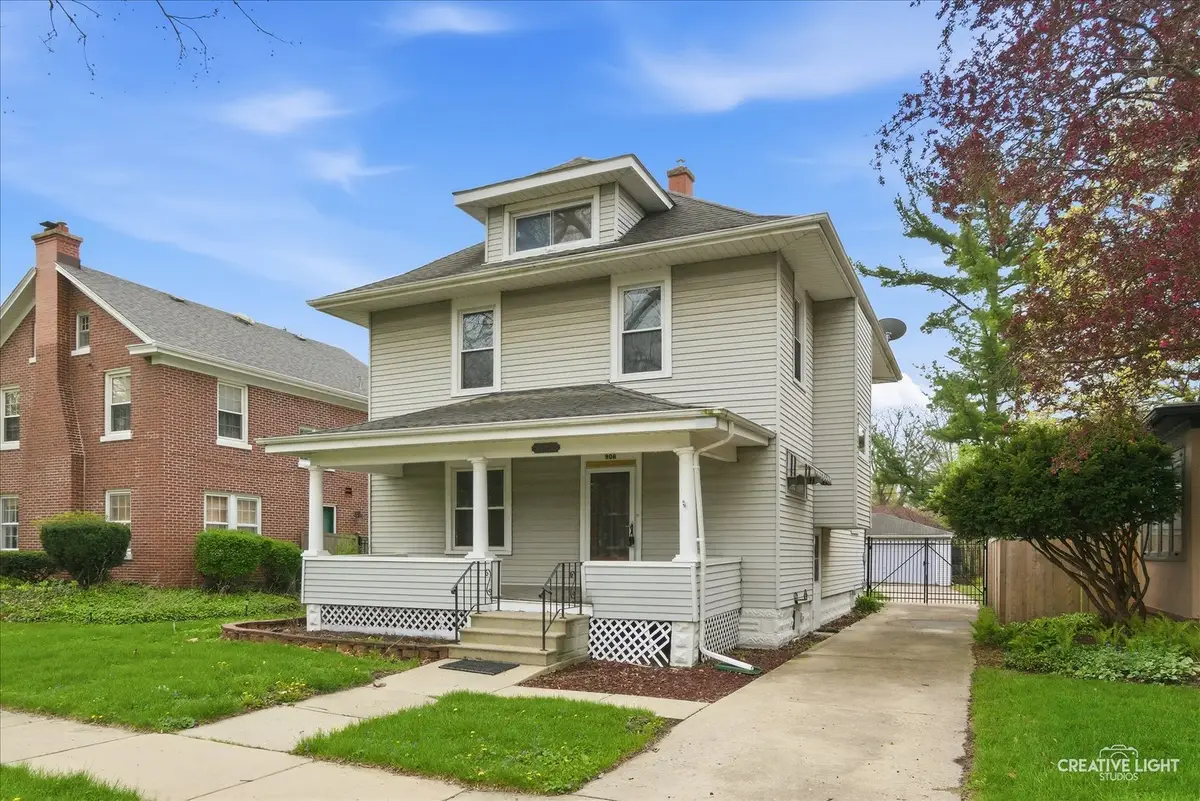 906 Garfield Avenue, Aurora, IL 60506 - #1