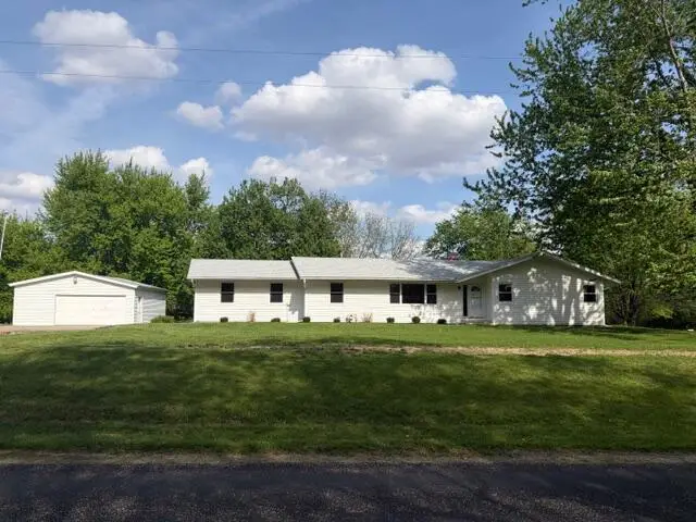 719 Salt Creek Road, Leroy, IL 61752 - #1