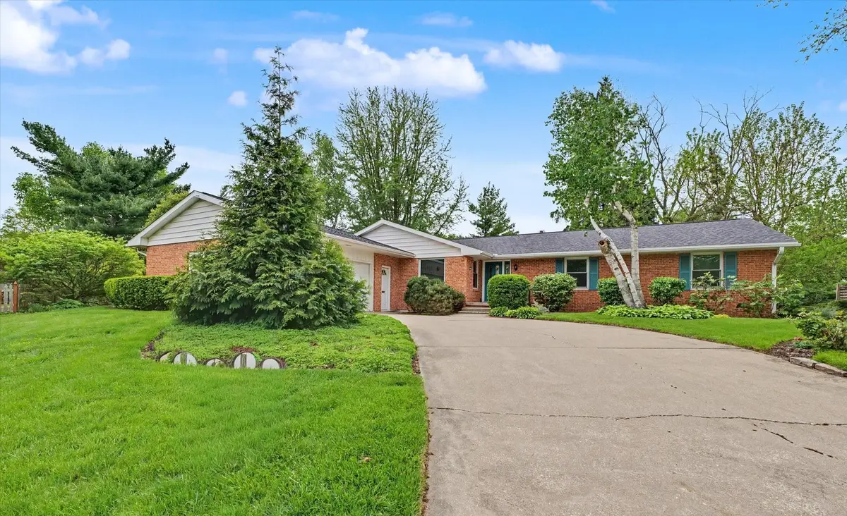 2207 Boudreau Circle, Urbana, IL 61801 - #1