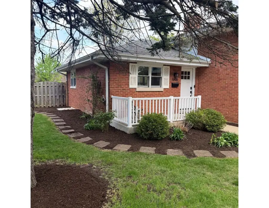 1606 Hoffman Avenue, Park Ridge, IL 60068 - #2