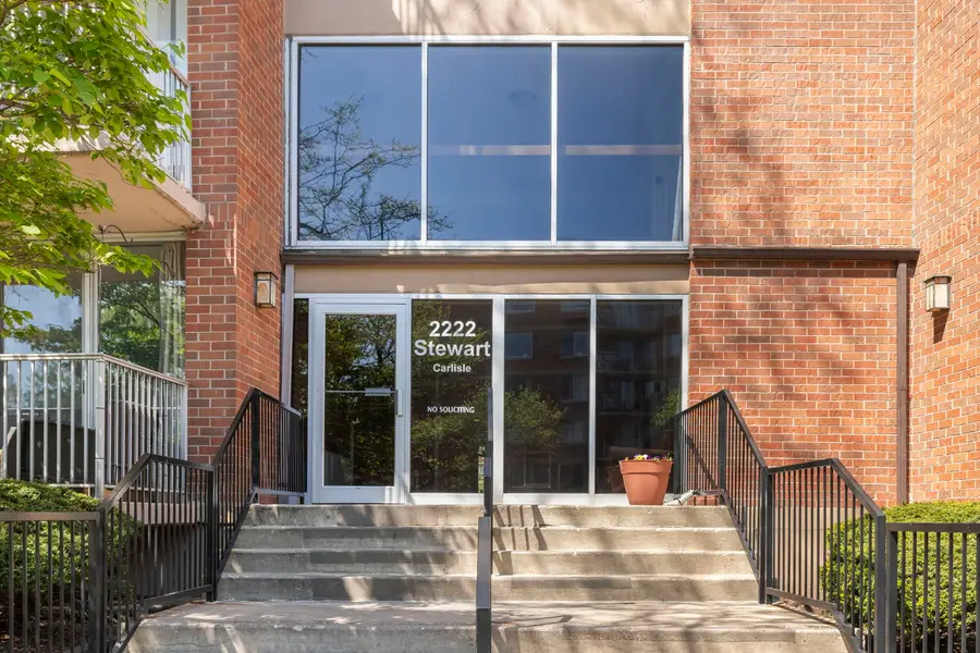 2222 S Stewart Avenue #2F, Lombard, IL 60148 - #3