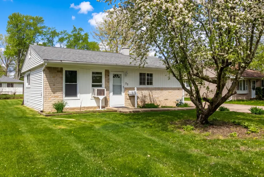 22 Wren Road, Carpentersville, IL 60110 - #2