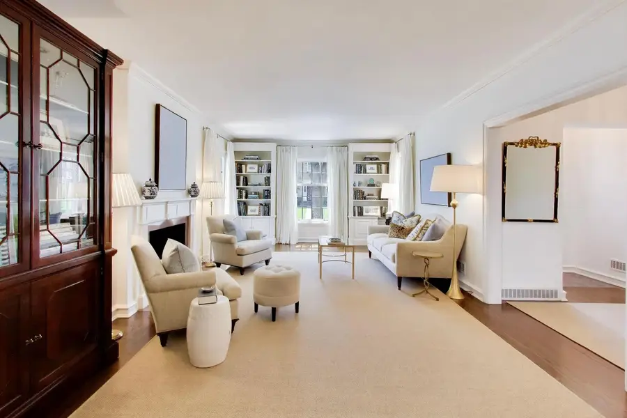 516 E Fairview Street, Arlington Heights, IL 60005 - #3