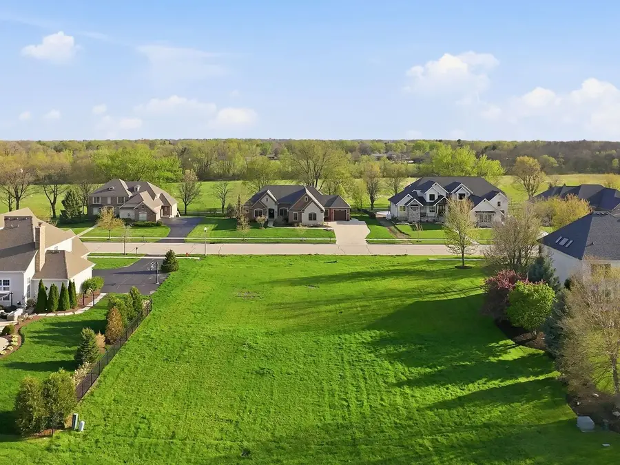 223 Merry Oaks Drive, Sycamore, IL 60178 - #3