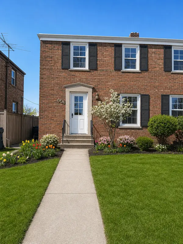 442 Geneva Avenue, Bellwood, IL 60104