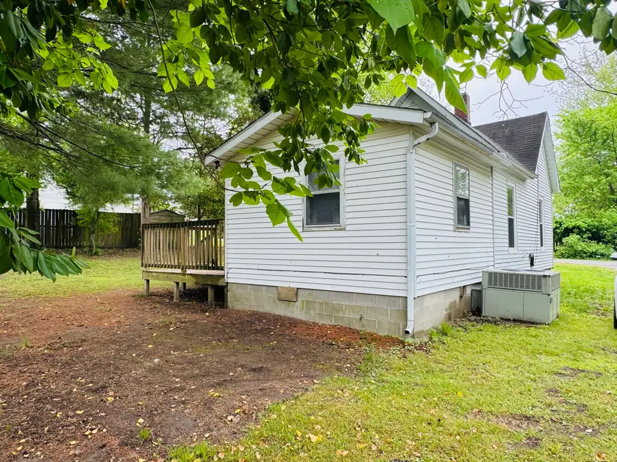 103 W Whitlock Street W, Jonesboro, IL 62952 - #2