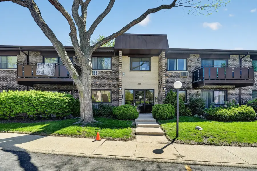 2638 N Windsor Drive #102, Arlington Heights, IL 60004 - #2