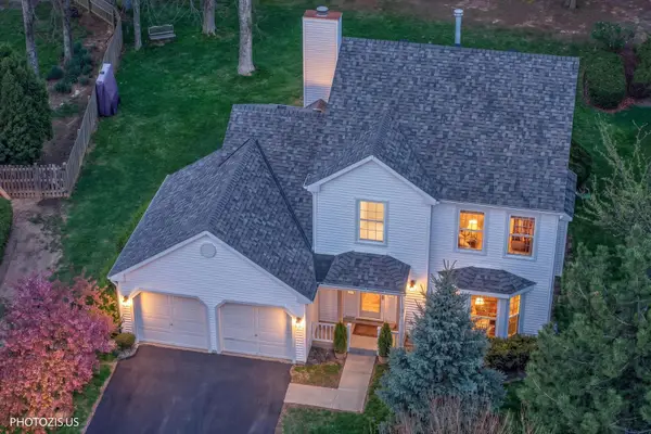 103 N Sterling Heights Road, Vernon Hills, IL 60061