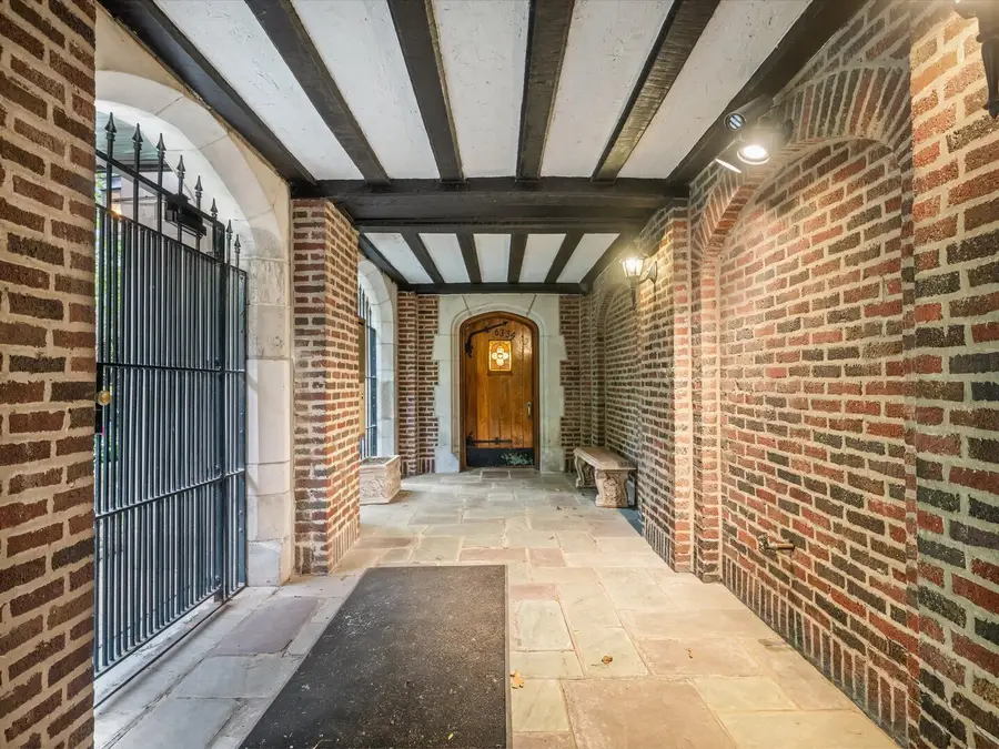 6334 N Sheridan Road #3F, Chicago, IL 60660 - #2