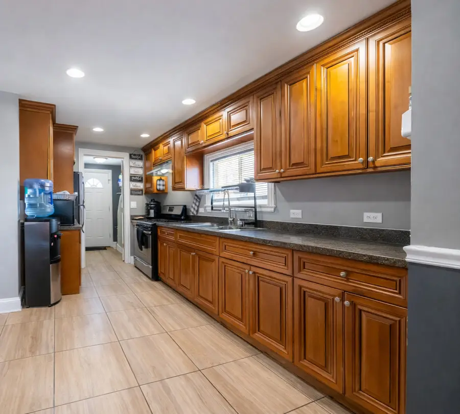 16641 Paulina Street, Markham, IL 60428 - #2