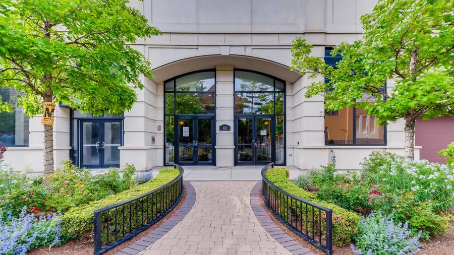 828 W Grace Street #502, Chicago, IL 60613 - #2