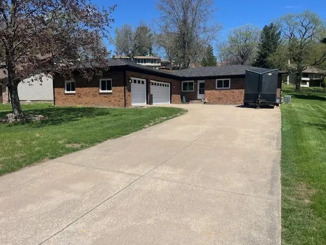 4065 Pinebrook Lane, Bettendorf, IA 52722 - #2
