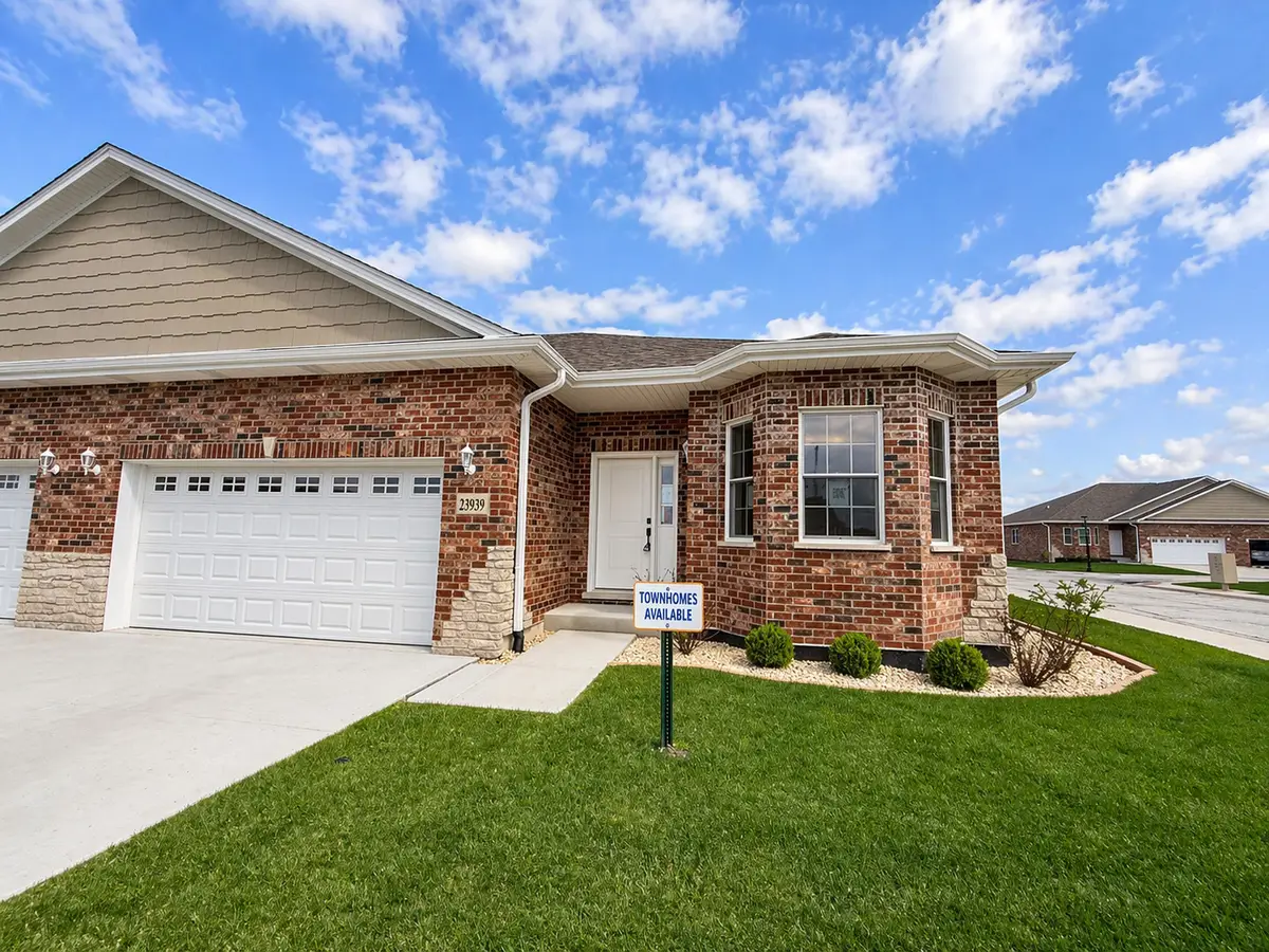 23939 Fugett Drive, Manhattan, IL 60442 - #1