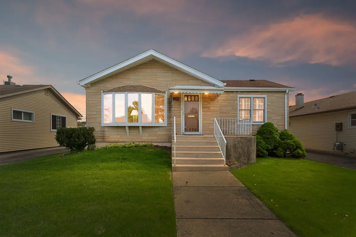 5249 W 88th Street, Oak Lawn, IL 60453 - #1
