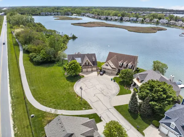 13111 S Lake Mary Drive, Plainfield, IL 60585