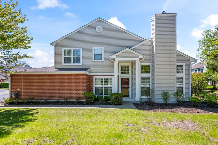 828 Old Checker Road, Buffalo Grove, IL 60089 - #2