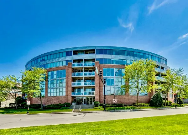 1228 Emerson Street #304, Evanston, IL 60201