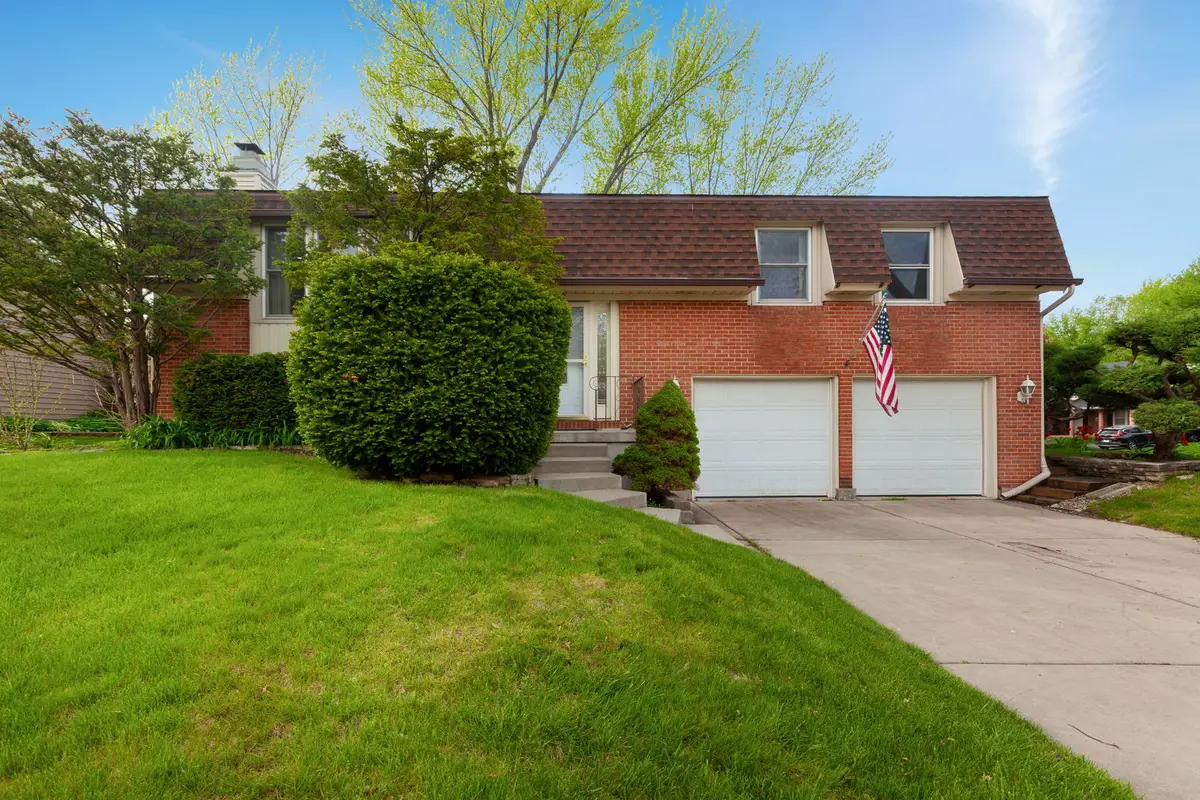 3990 Hudson Drive, Hoffman Estates, IL 60192 - #1