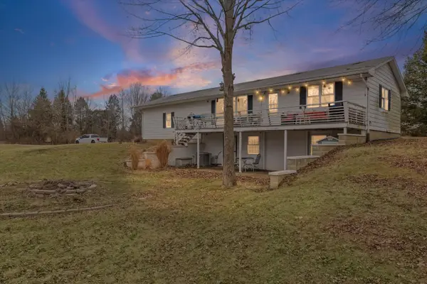 88 County Road 2000 N, Mahomet, IL 61853