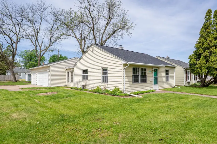 2330 39th Street, Rock Island, IL 61201 - #2