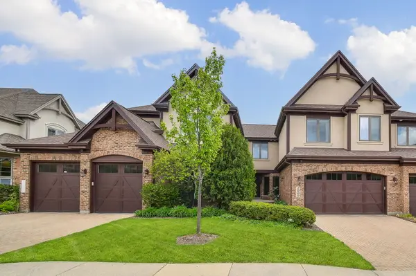 2009 Mackenzie Place #2009, Wheaton, IL 60187