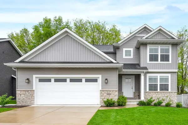 2902 Steppe Lane, Bloomington, IL 61705