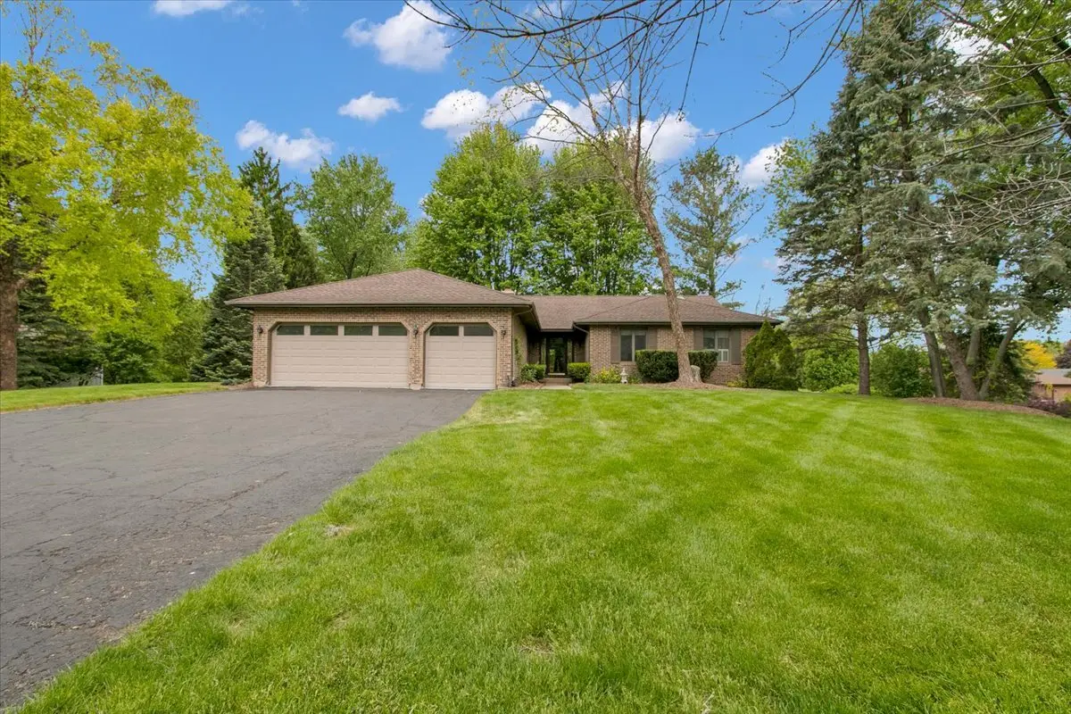 90 Briargate Road, Cary, IL 60013 - #1
