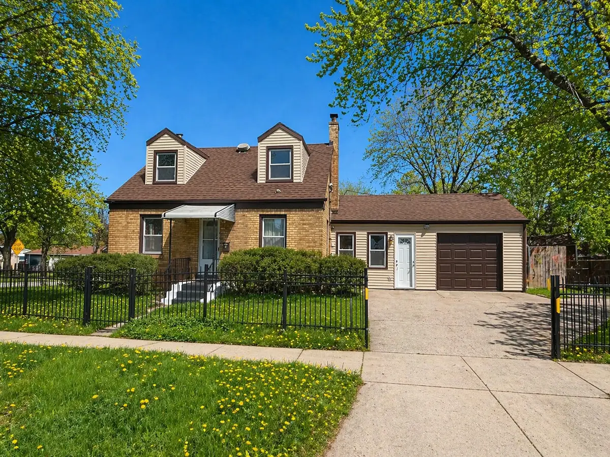 913 Flossmoor Avenue, Waukegan, IL 60085 - #1