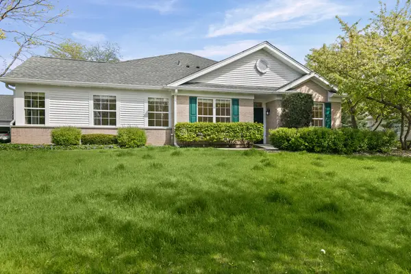 104 Enfield Lane, Grayslake, IL 60030