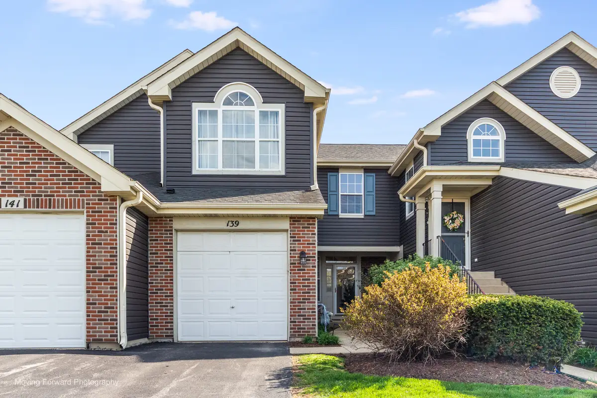 139 E Lake Ridge Drive, Glendale Heights, IL 60139 - #1
