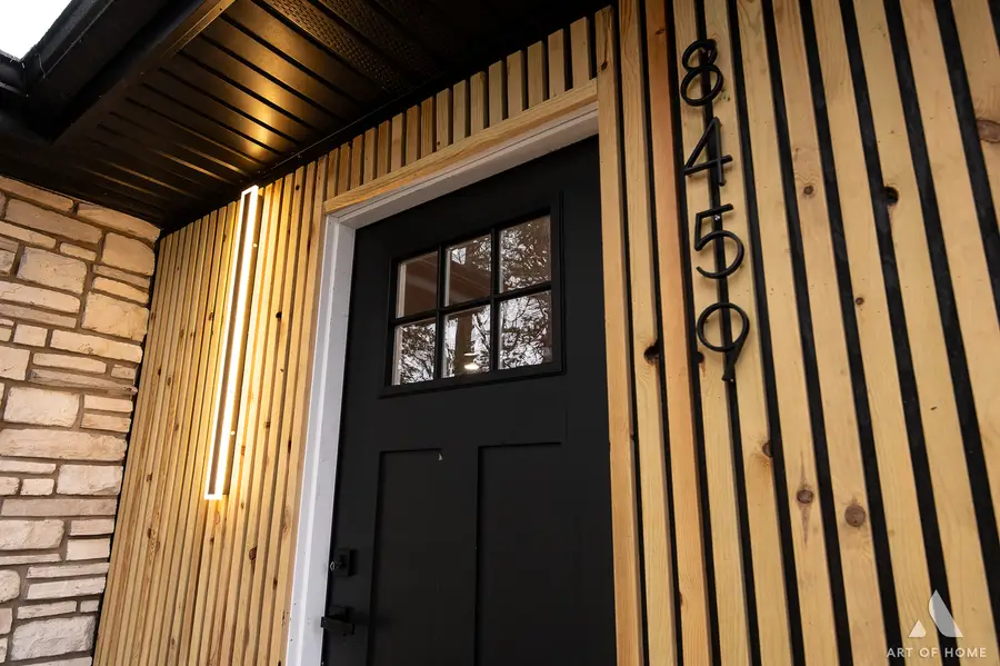 8459 S 85th Court, Hickory Hills, IL 60457 - #3