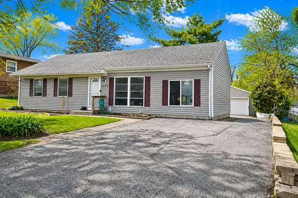 3204 Hunter Path Street, McHenry, IL 60050