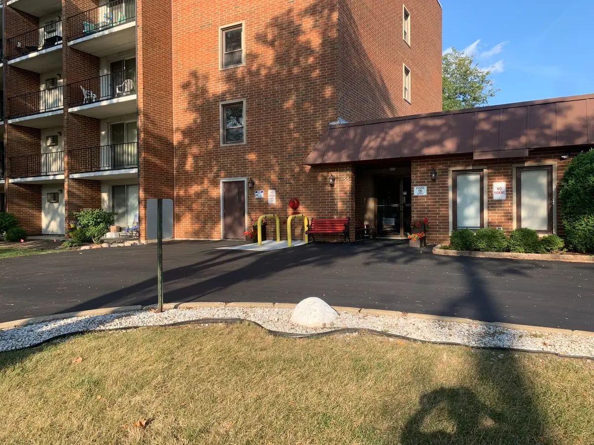 255 S West Avenue S #403, Elmhurst, IL 60126 - #1