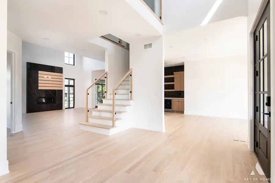 10226 S 81st Avenue, Palos Hills, IL 60465 - #3