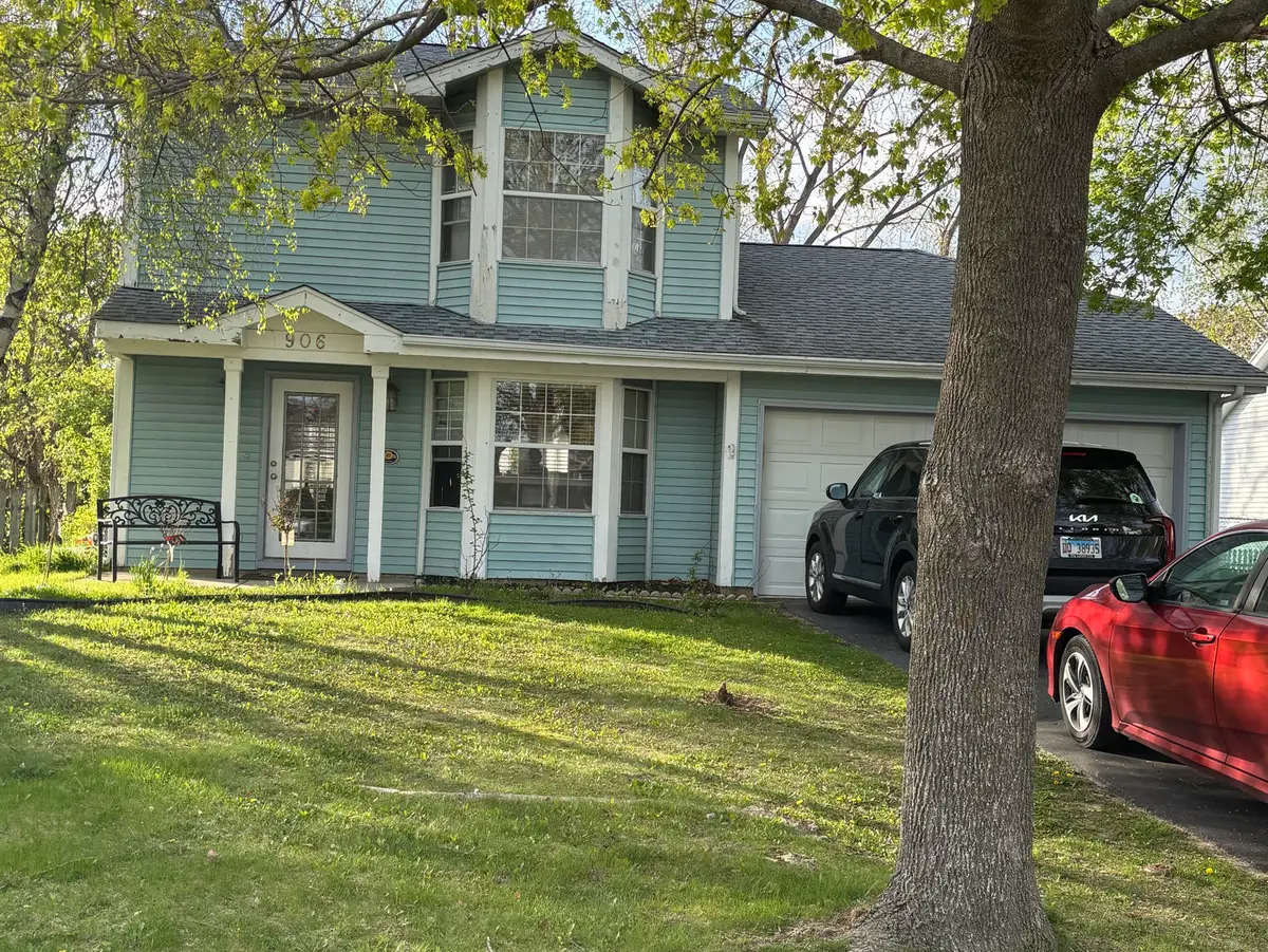 906 Knightsbridge Drive, Island Lake, IL 60042 - #1