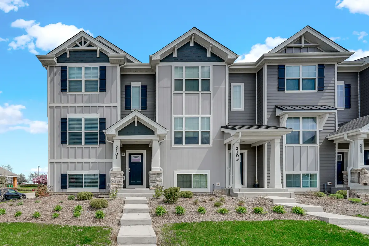 2101 Yellowstone Boulevard, Mundelein, IL 60060 - #1