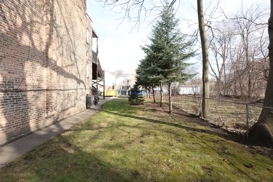1418 E 69th Place, Chicago, IL 60637 - #3