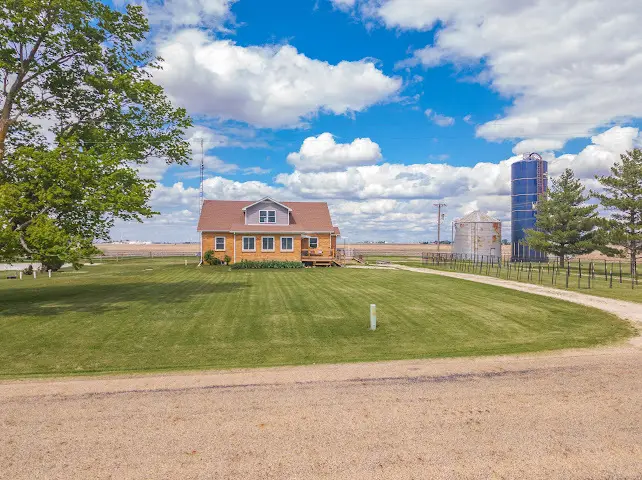 2950 County Road 1100 N, El Paso, IL 61738 - #2