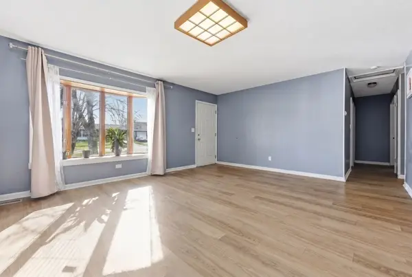 8045 Northway Drive, Hanover Park, IL 60133 - #3