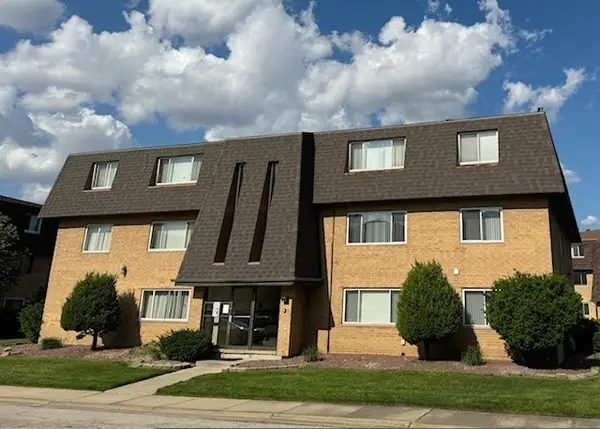 10437 Natoma Avenue #4, Chicago Ridge, IL 60415