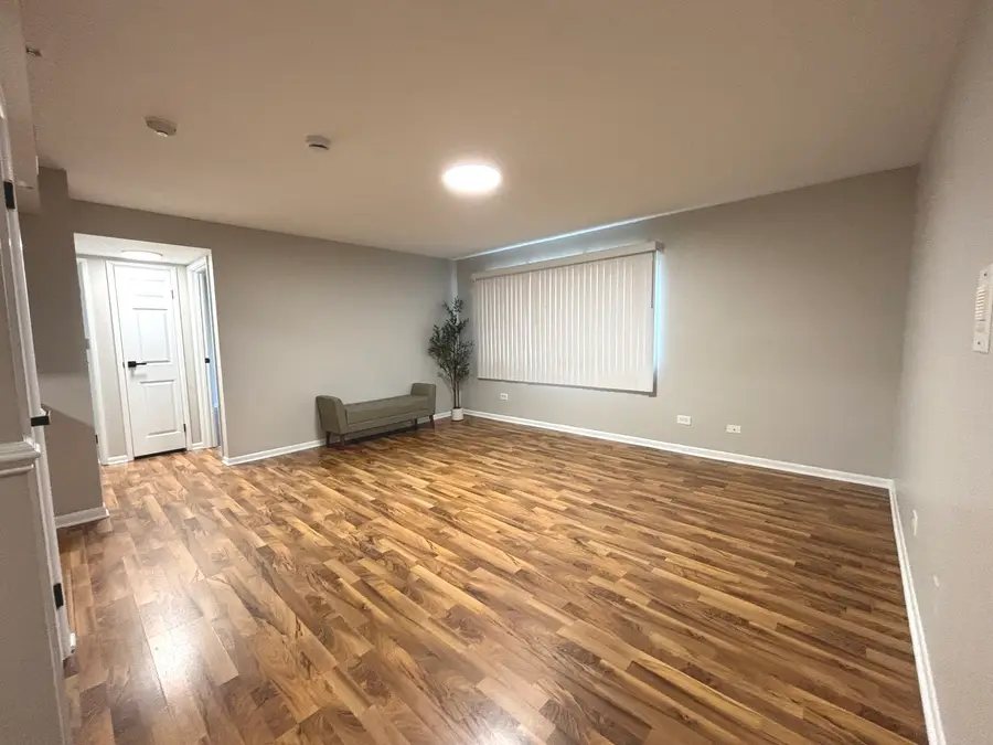 10437 Natoma Avenue #4, Chicago Ridge, IL 60415 - #2