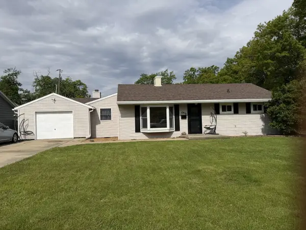 1 Cottonwood Street, Bloomington, IL 61701
