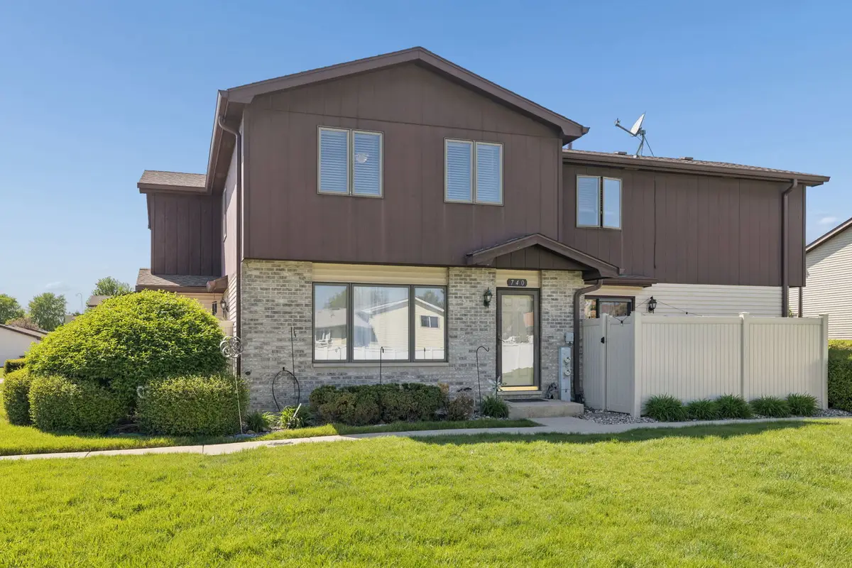 740 Brockwood Road, New Lenox, IL 60451 - #1