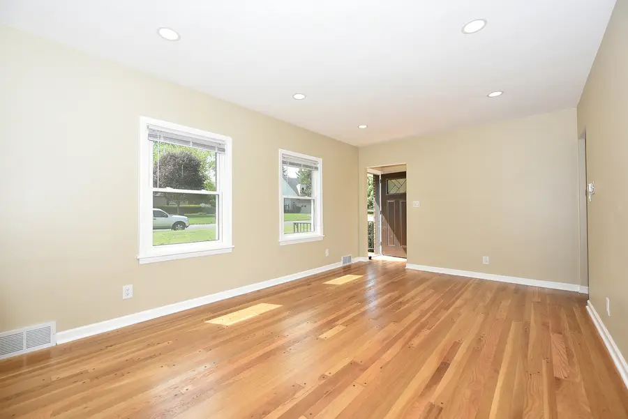 502 Manchester Street, Normal, IL 61761 - #3