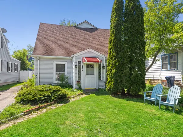 946 Burton Avenue, Highland Park, IL 60035