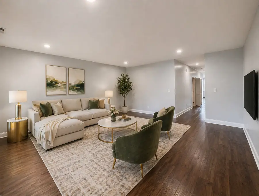 4418 S Wallace Street, Chicago, IL 60609 - #3