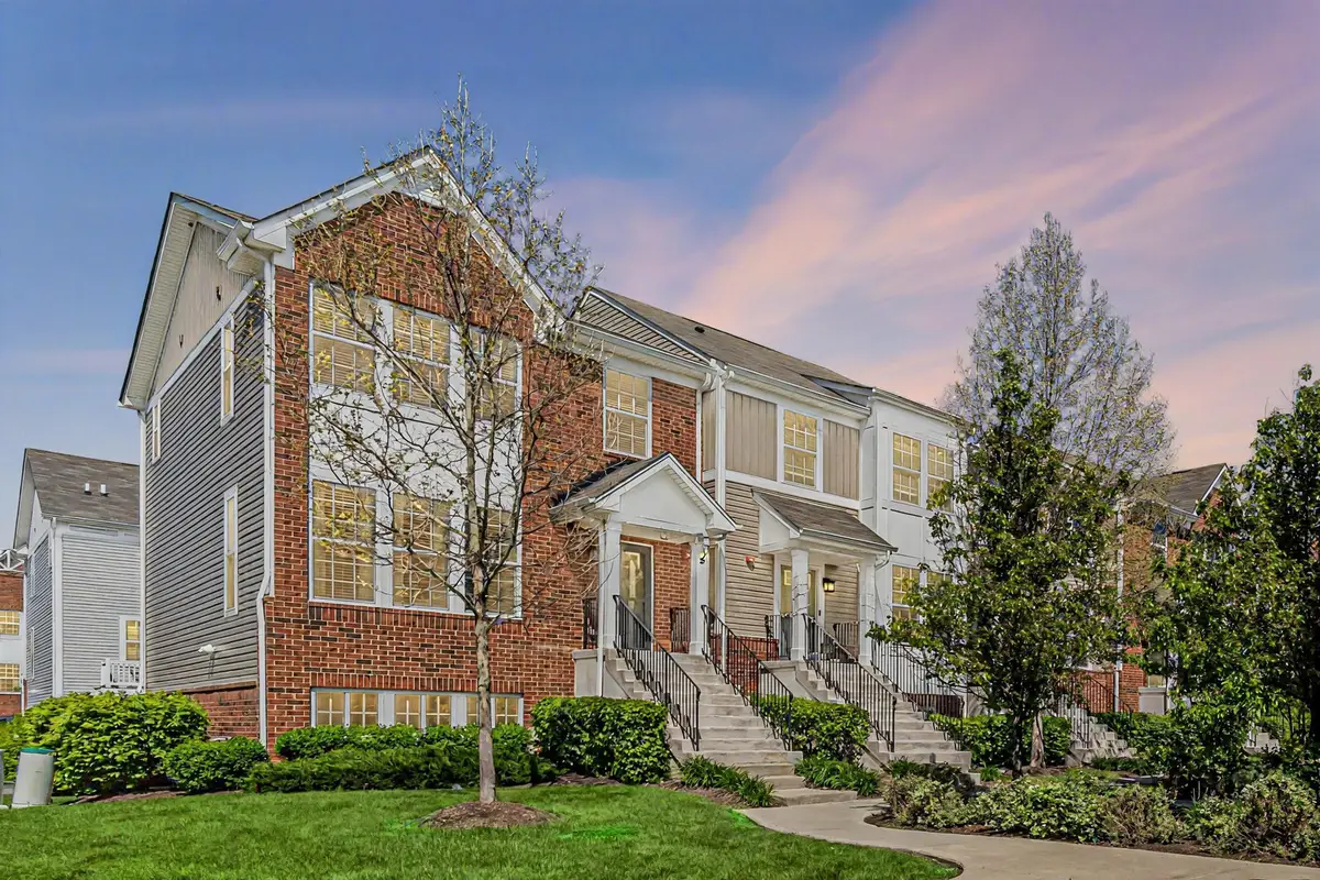 35 Nicholas Drive W, Des Plaines, IL 60016 - #1