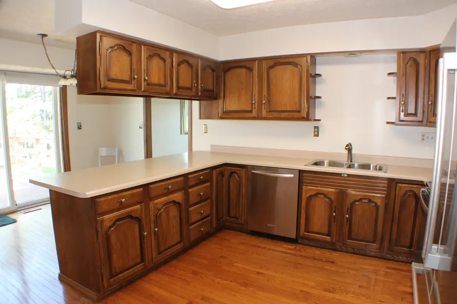 8 Apache Court, Eldridge, IA 52748 - #3