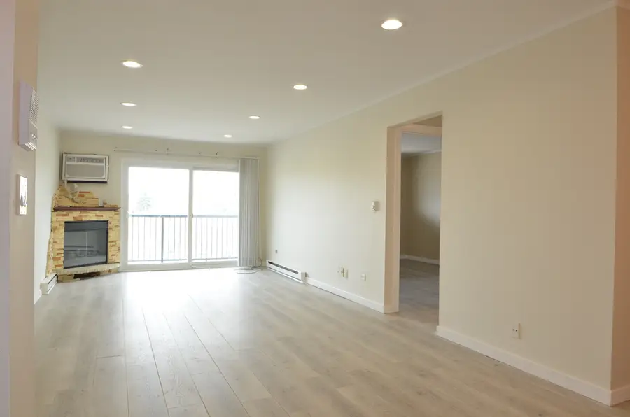 826 E Old Willow Road #206, Prospect Heights, IL 60070 - #2